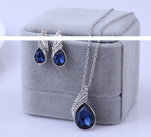 Crystal Earring and Necklace Jewelry Set